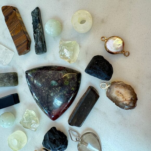 Natural Stone and Crystal Pendant Lot - Picture 10 of 16